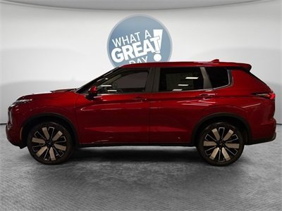 New 2025 Mitsubishi Outlander SE image 7