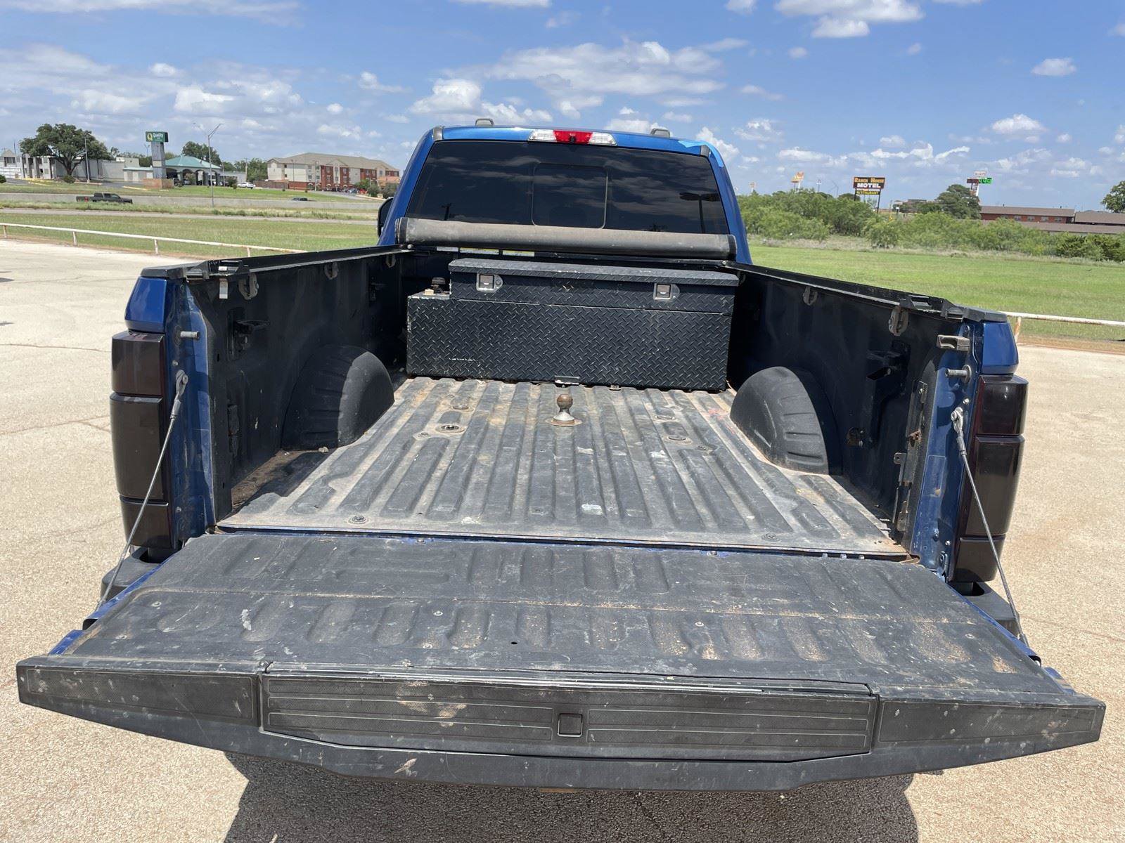 Used 2022 Ford F450 Platinum w/ FX4 Off-Road Package AWD/4WD image 28