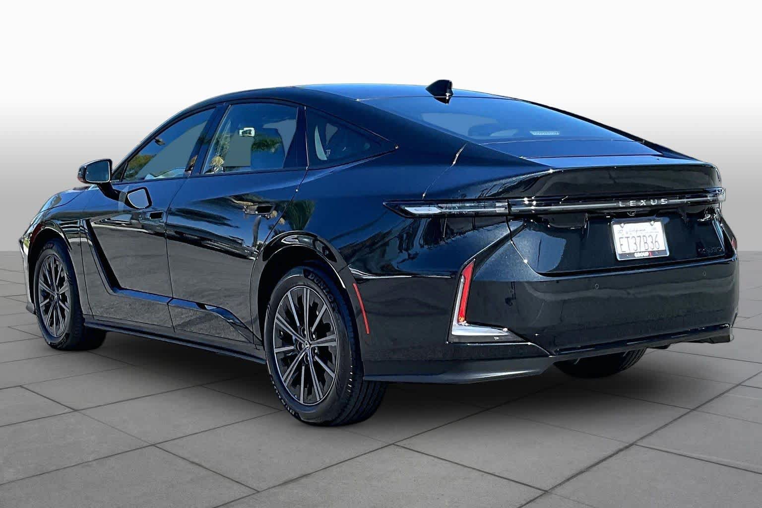 Used 2026 Lexus ES 350e w/ Convenience Package FWD image 11