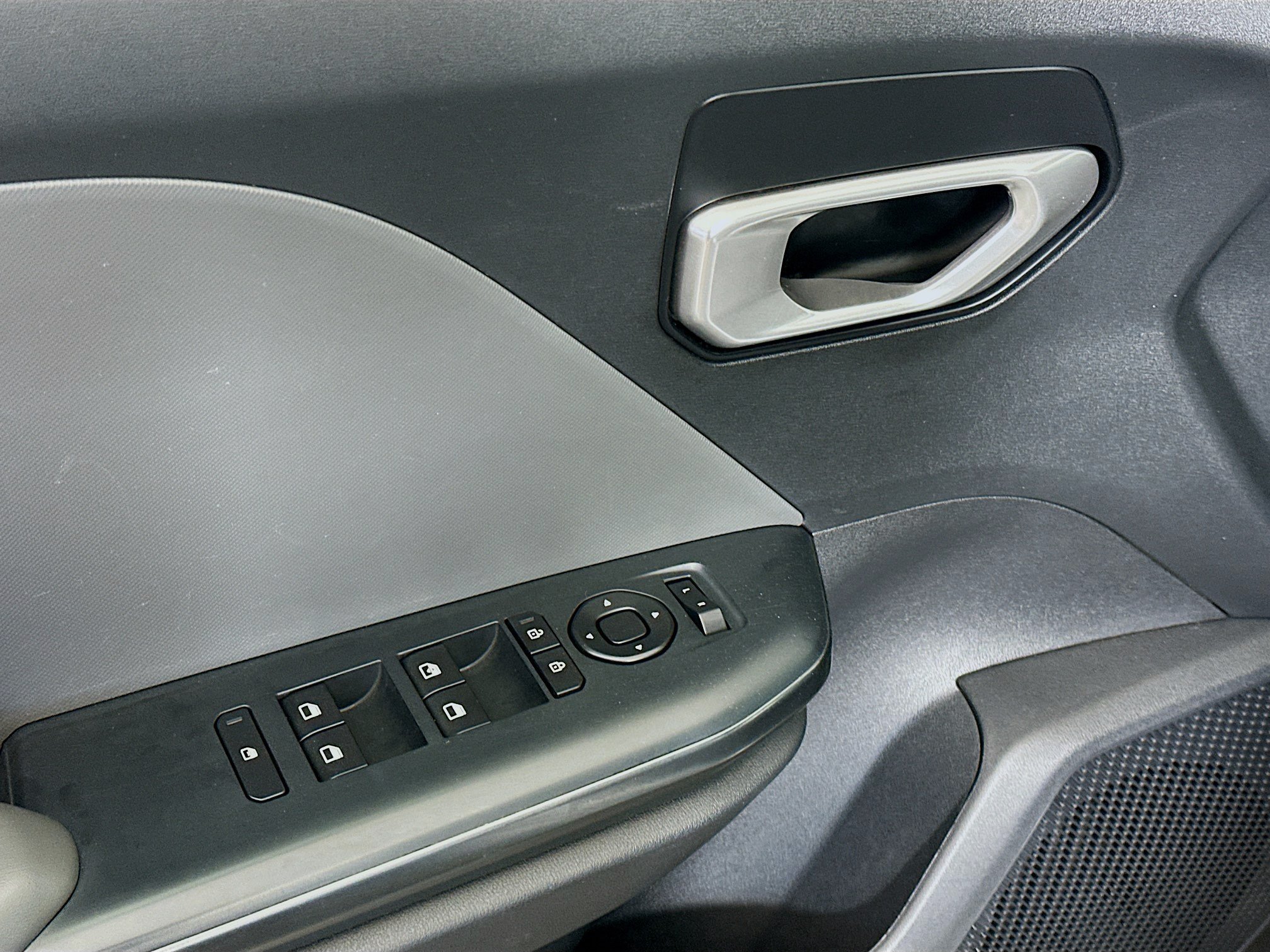 Used 2025 Kia K4 FWD image 15