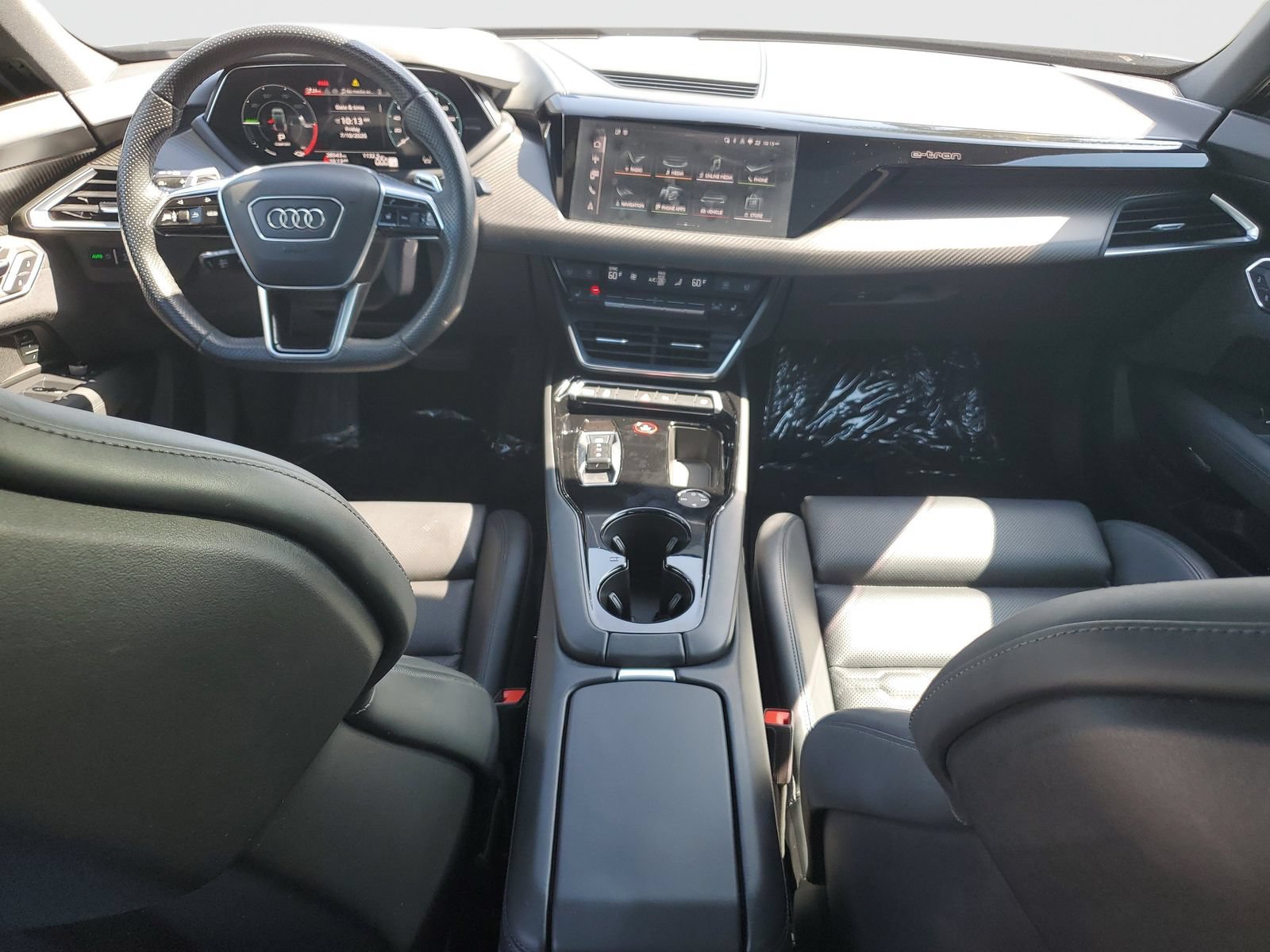Used 2024 Audi e-tron GT Premium Plus AWD/4WD image 10