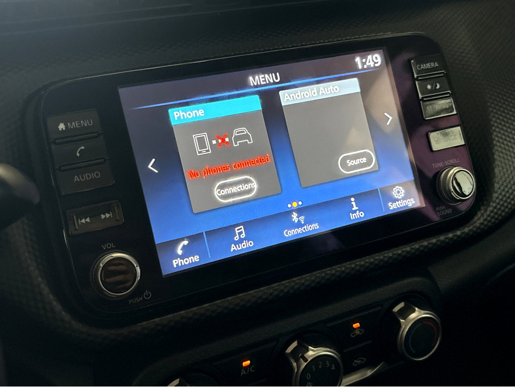 Used 2023 Nissan Kicks SV FWD image 8