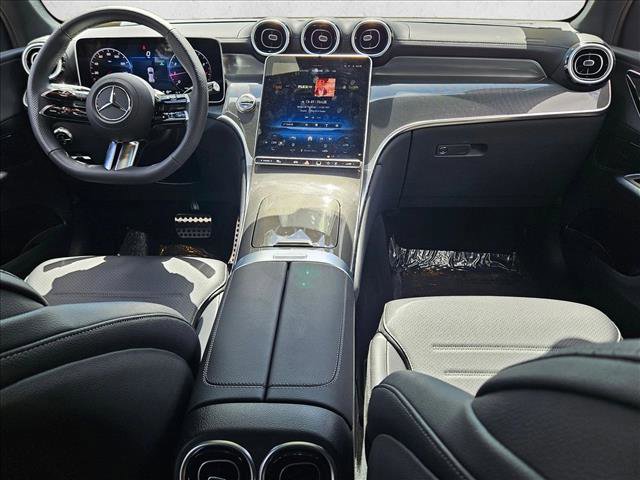Used 2026 Mercedes-Benz GLC 300 image 16