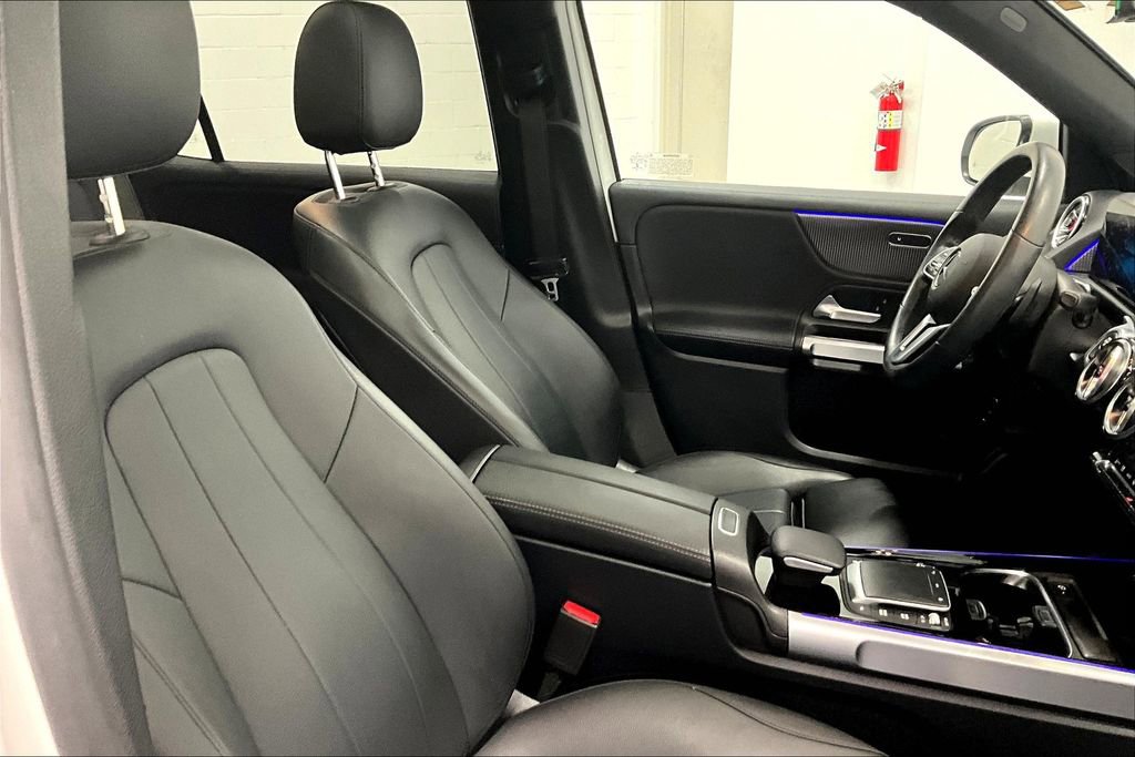 Used 2022 Mercedes-Benz GLB 250 image 10