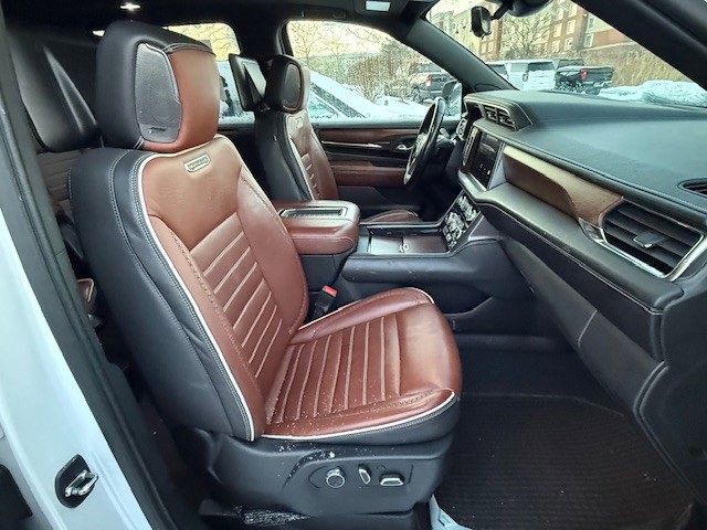 Used 2023 GMC Yukon XL Denali Ultimate image 20