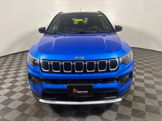 Used 2024 Jeep Compass Limited AWD/4WD image 2