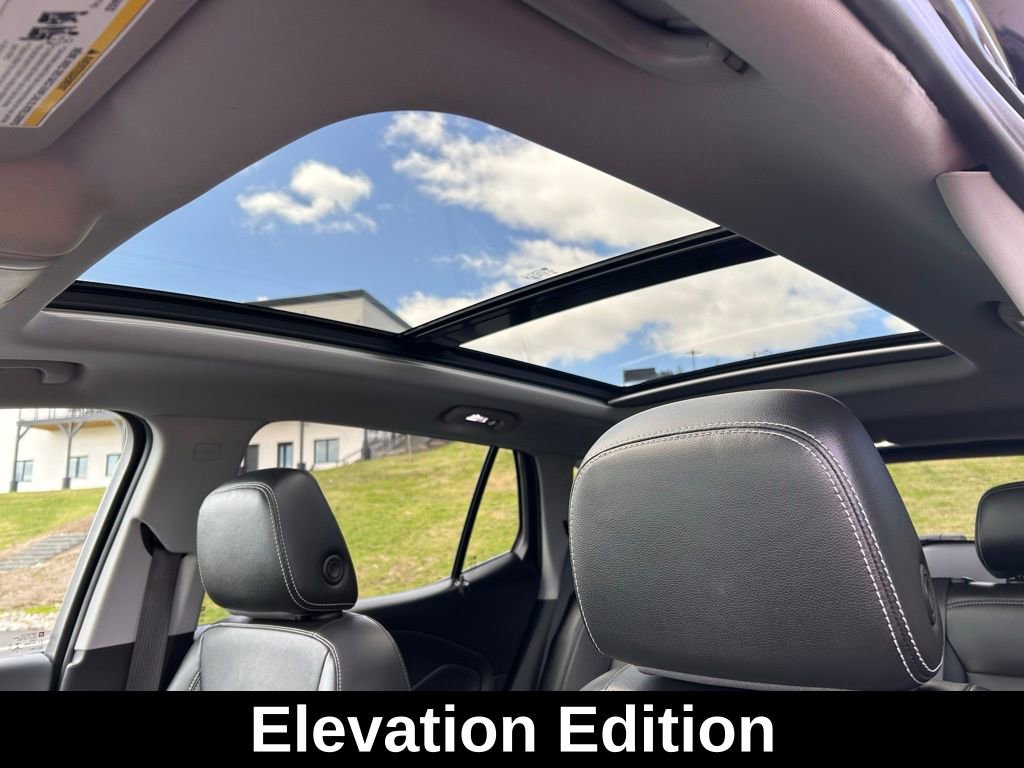 Certified 2022 GMC Terrain SLT w/ Infotainment Package II image 17