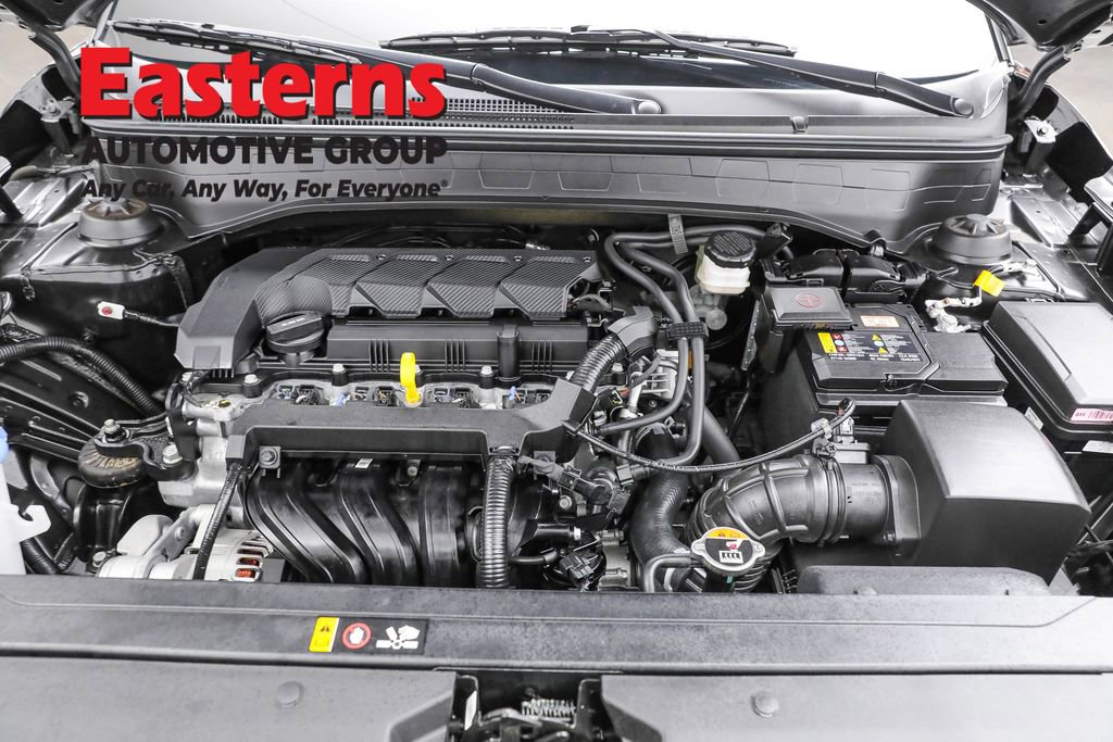 Used 2025 Hyundai Venue SE image 7