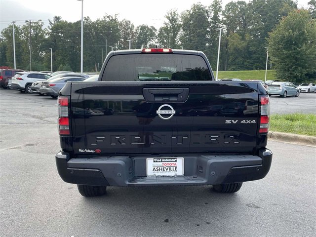 Used 2022 Nissan Frontier SV w/ Technology Package image 4