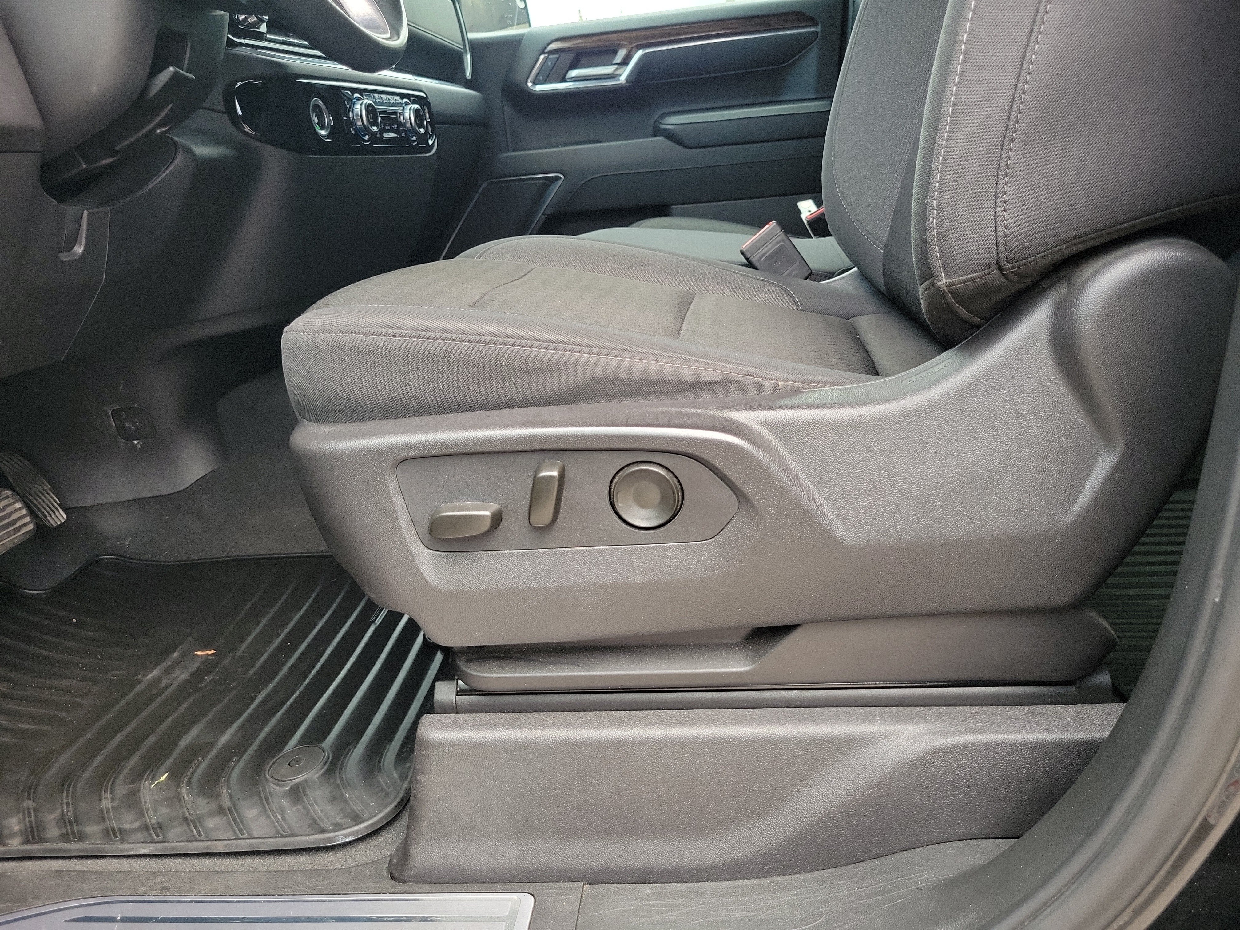 Used 2024 GMC Sierra 1500 Elevation AWD/4WD image 13