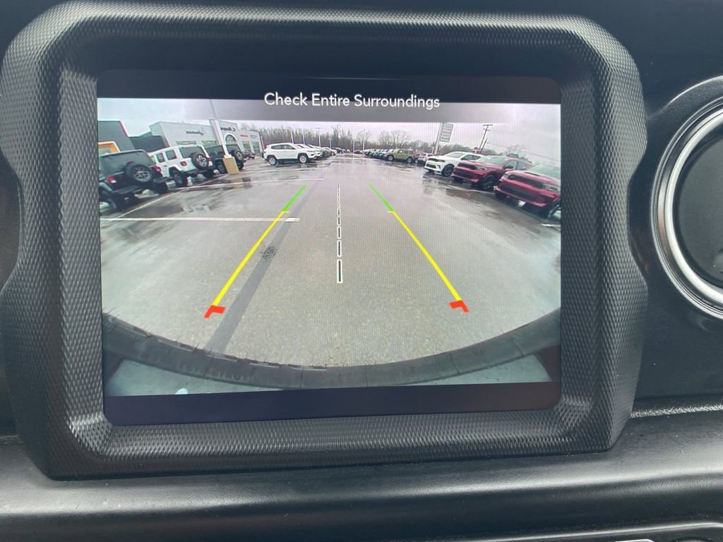 Used 2022 Jeep Wrangler Unlimited Sahara image 33