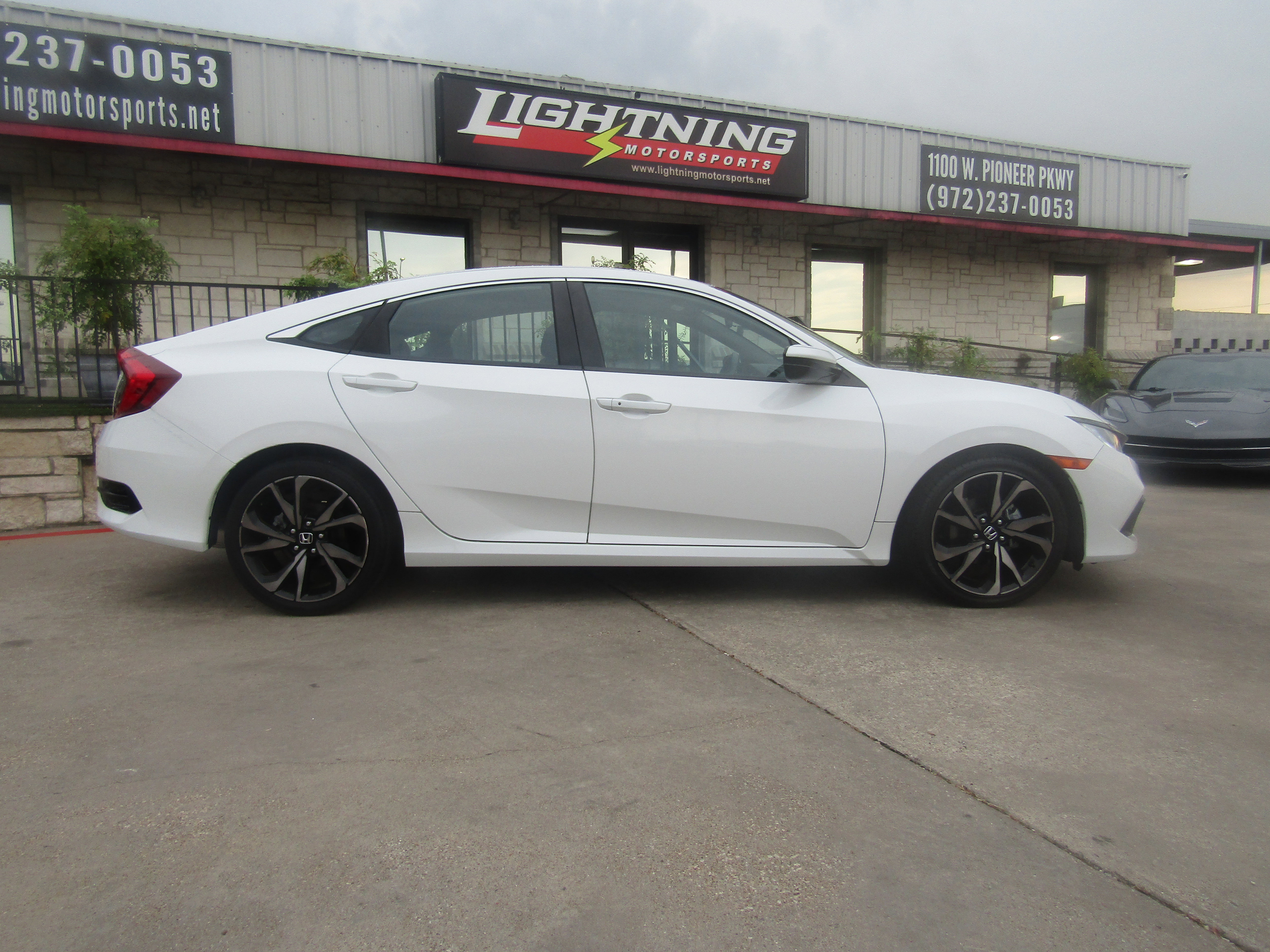 Used 2019 Honda Civic Sport image 5