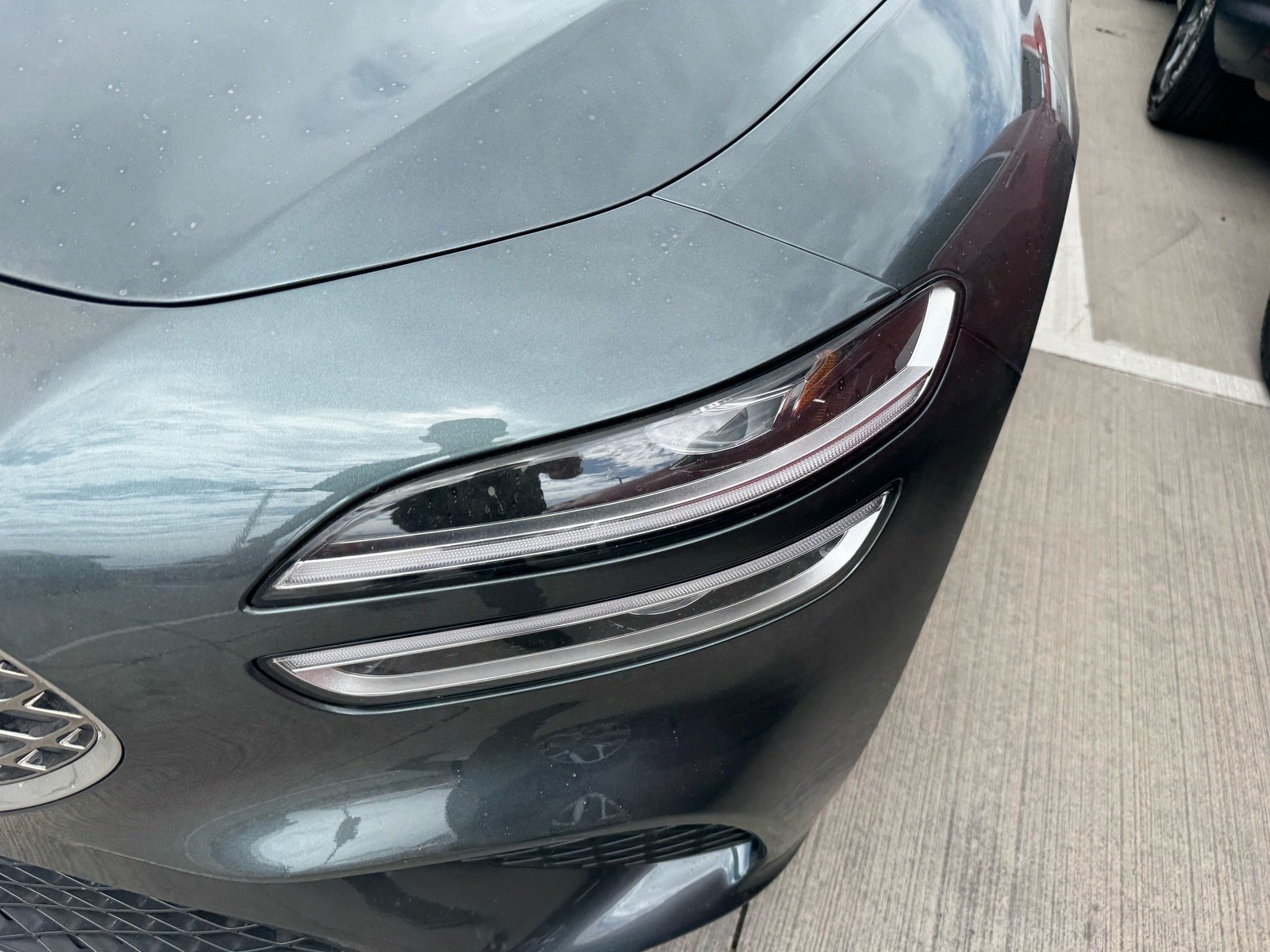 Used 2022 Genesis G70 2.0T AWD/4WD image 6