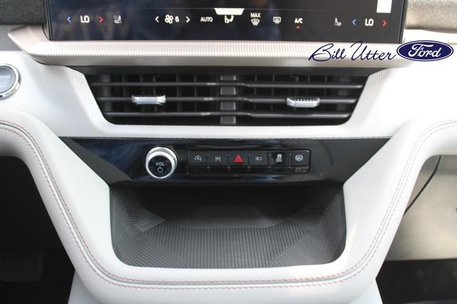 New 2026 Ford Explorer Active w/ Active Comfort Package RWD image 14