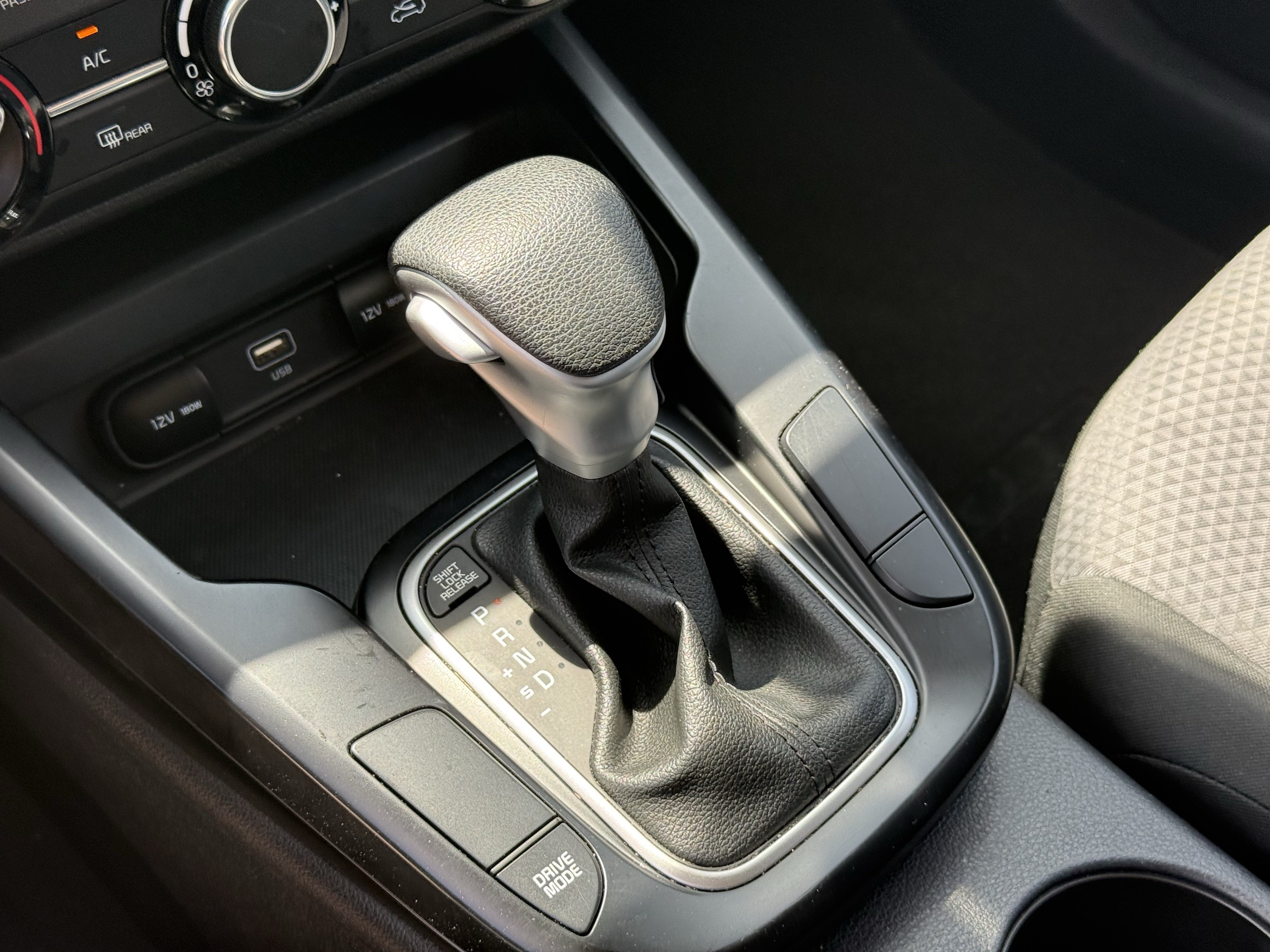 Used 2024 Kia Soul LX w/ Option Group 015 FWD image 23