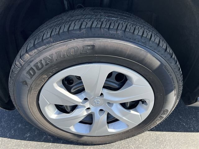 Used 2025 Toyota RAV4 LE image 20