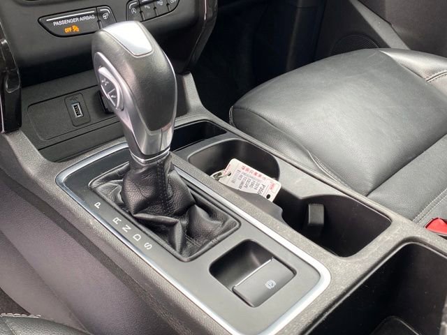 Used 2019 Ford Escape Titanium image 11