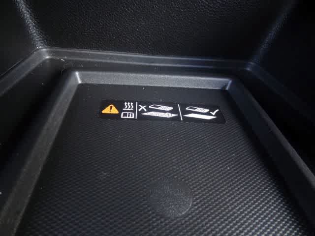 Used 2023 Chevrolet Traverse LT FWD image 33