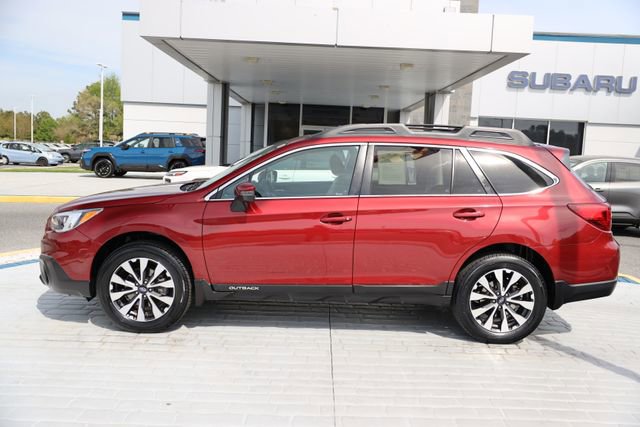 Used 2017 Subaru Outback 2.5i Limited image 2