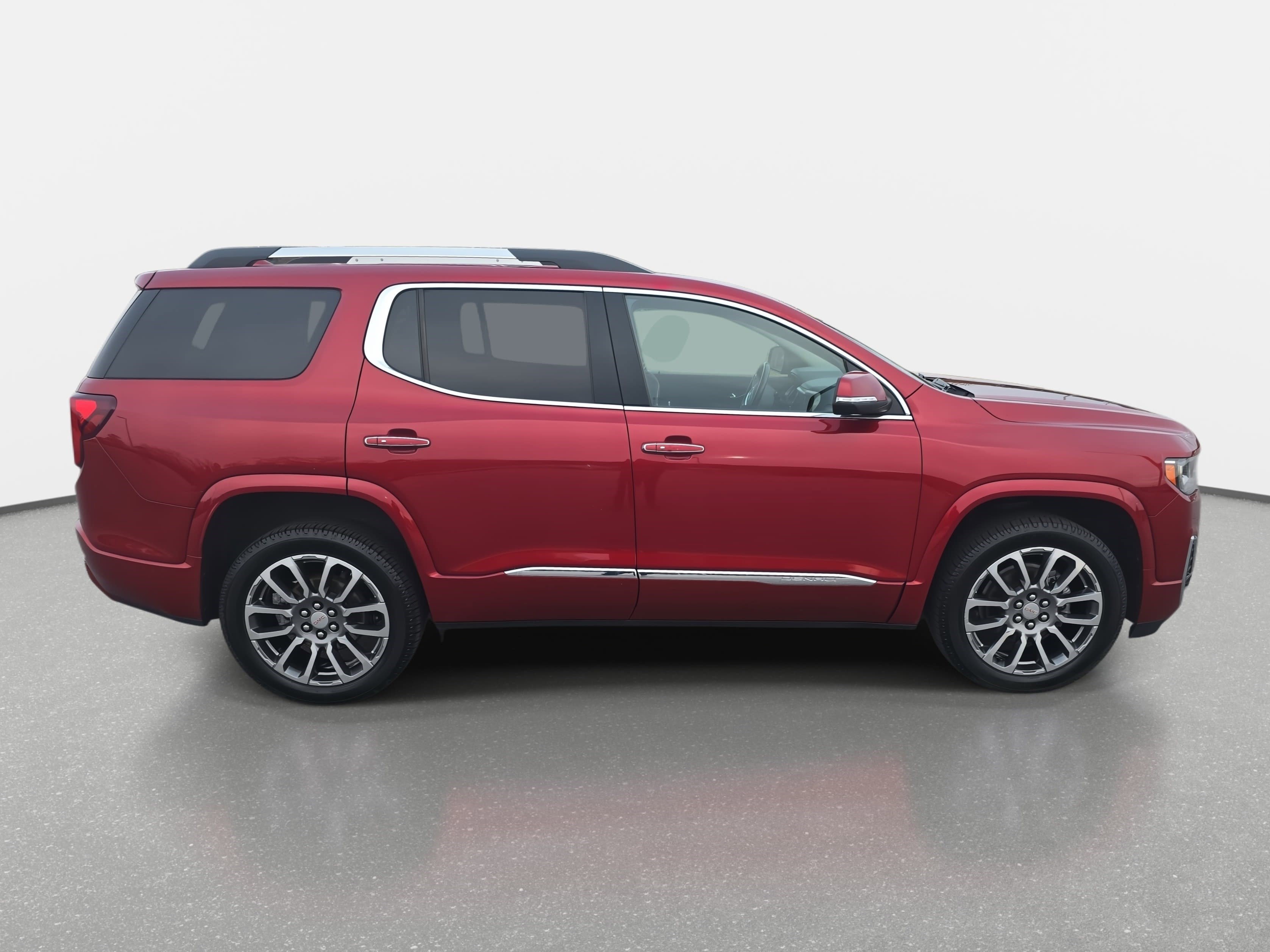 Used 2021 GMC Acadia Denali w/ Trailering Package image 4