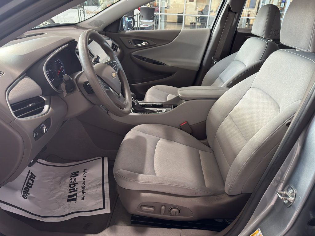 Used 2024 Chevrolet Malibu LT image 6