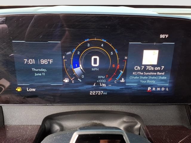 Used 2025 Chevrolet Traverse RS w/ LPO, Floor Liner Package FWD image 25