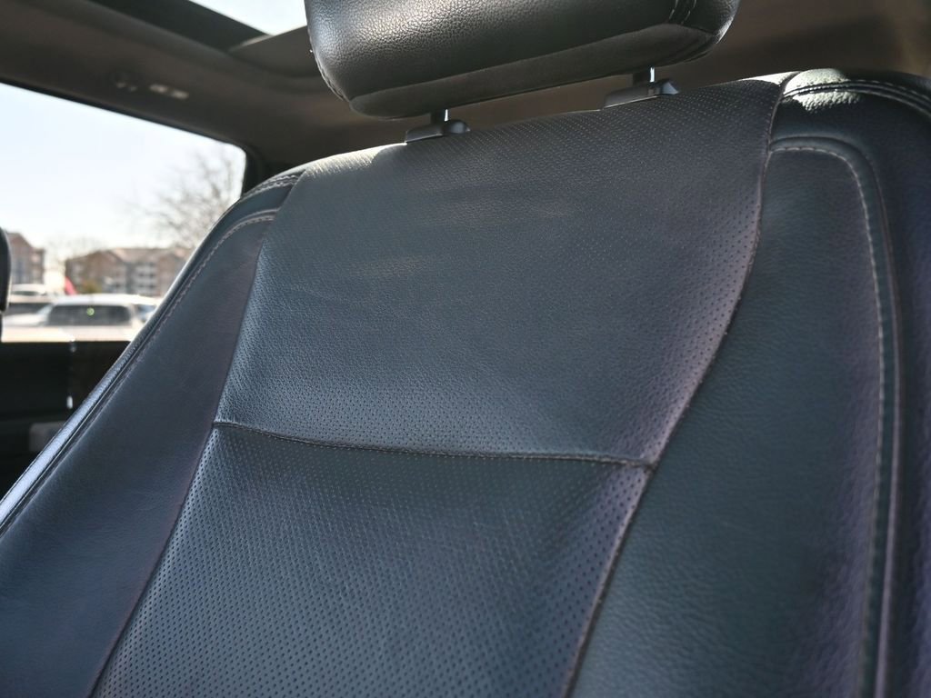 Used 2017 Ford F350 Lariat w/ Lariat Ultimate Package image 17