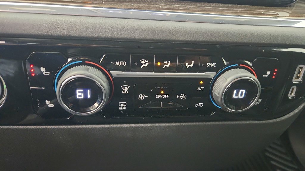 Certified 2023 Chevrolet Silverado 1500 LT AWD/4WD image 20