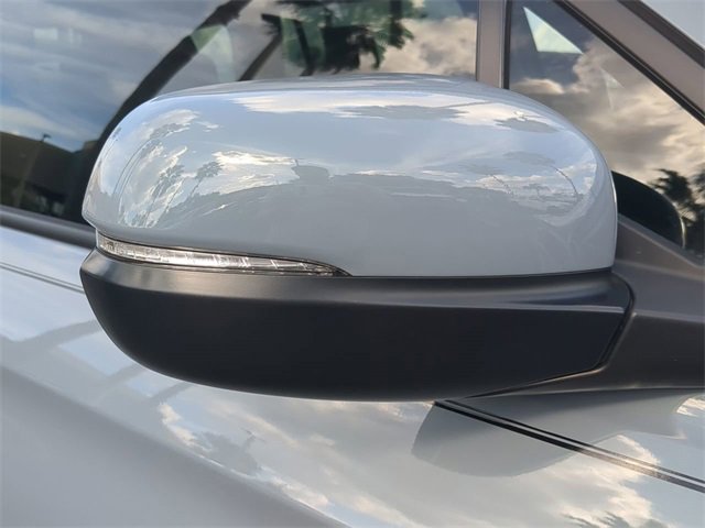 Used 2025 Honda Passport EX-L image 12