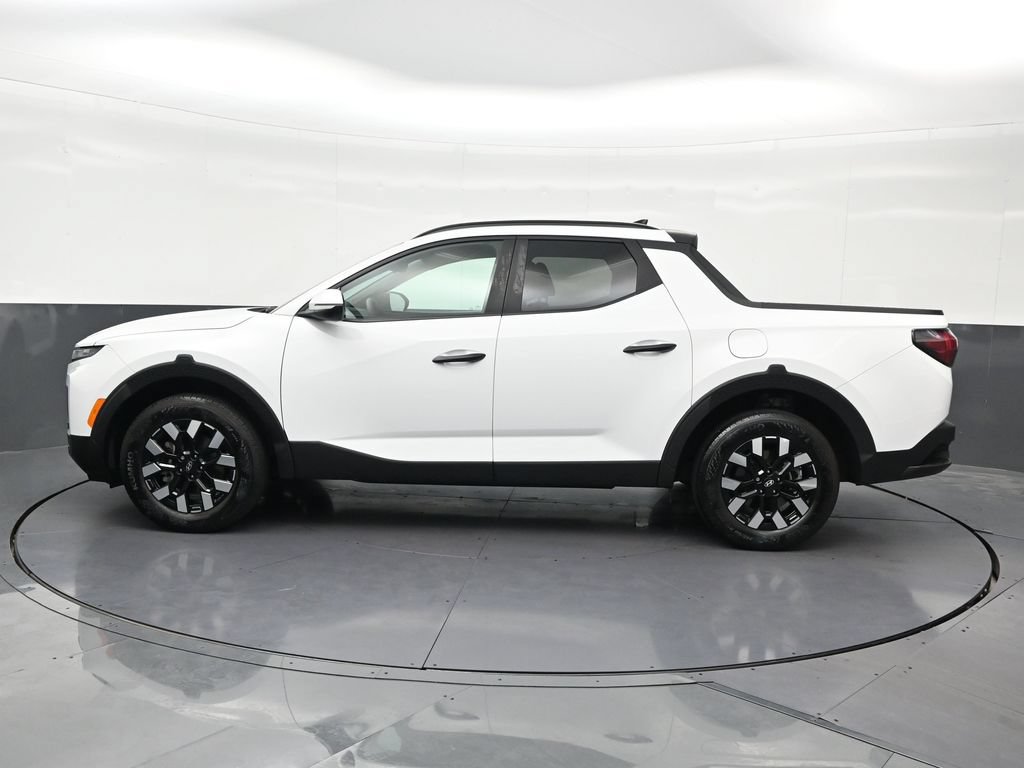 Used 2025 Hyundai Santa Cruz SEL FWD image 2