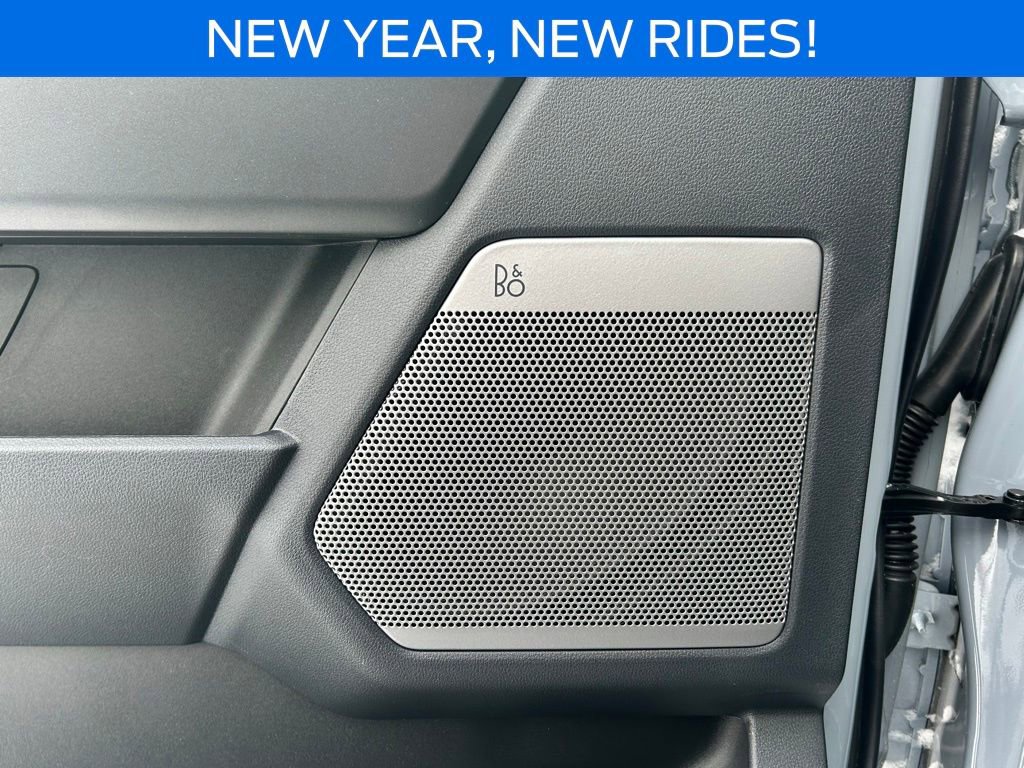 New 2026 Ford F350 Lariat w/ Black Appearance Package image 16