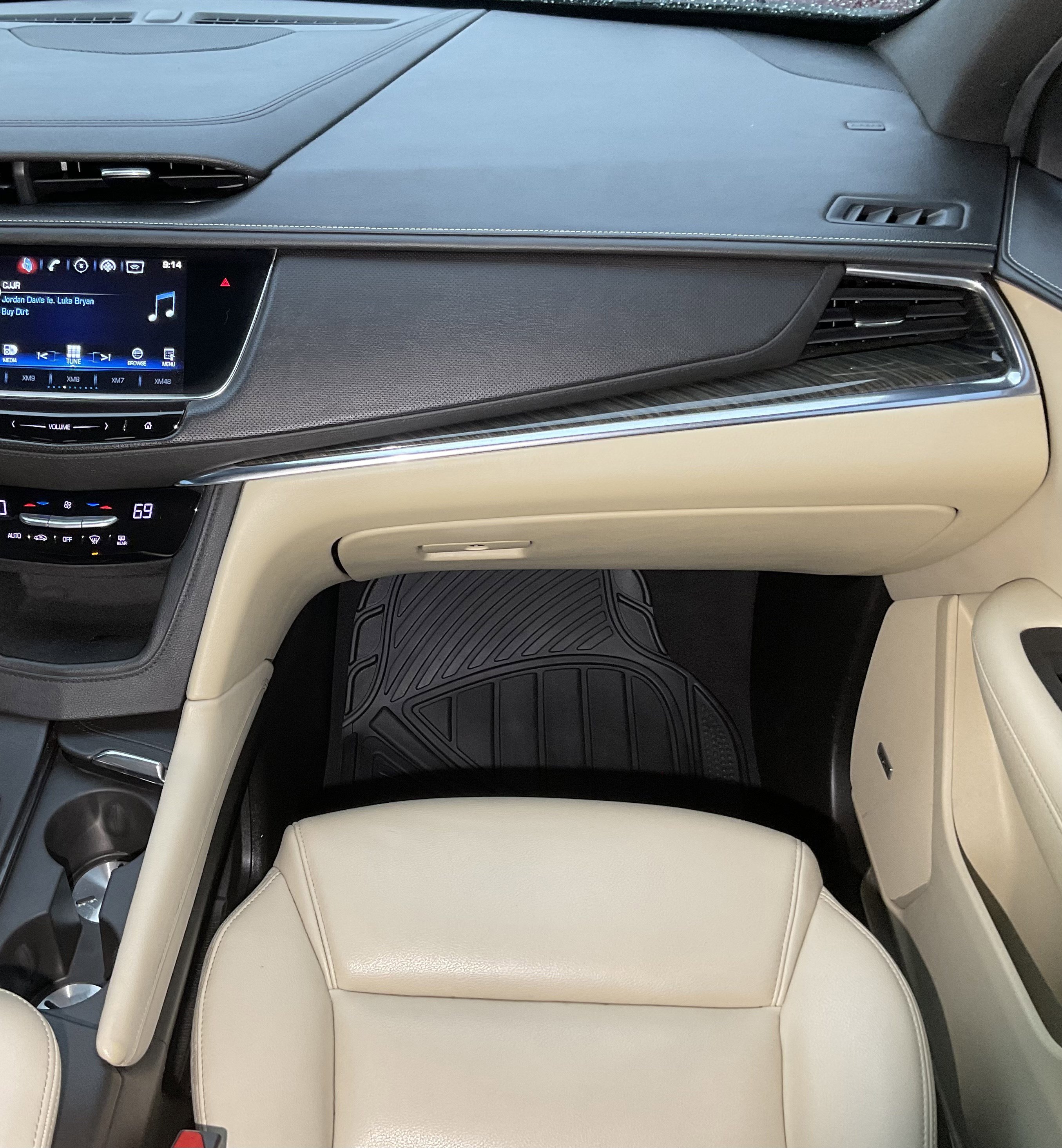 Used 2017 Cadillac XT5 FWD image 24