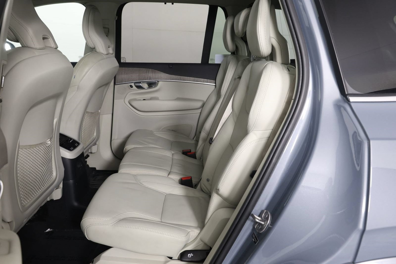 Used 2023 Volvo XC90 T8 Ultimate AWD/4WD image 32