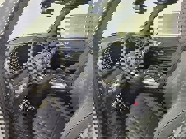 Certified 2025 Mercedes-Benz GLS 450 4MATIC image 9