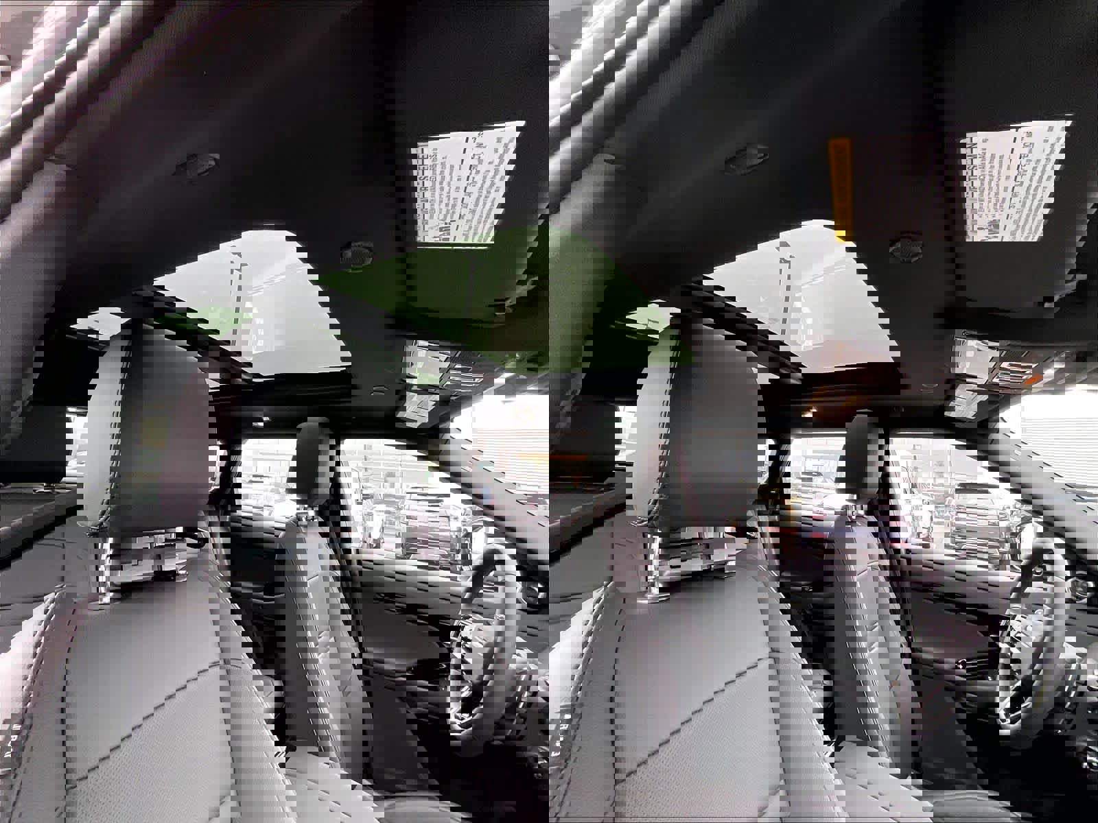 Used 2026 Land Rover Range Rover Evoque S image 24