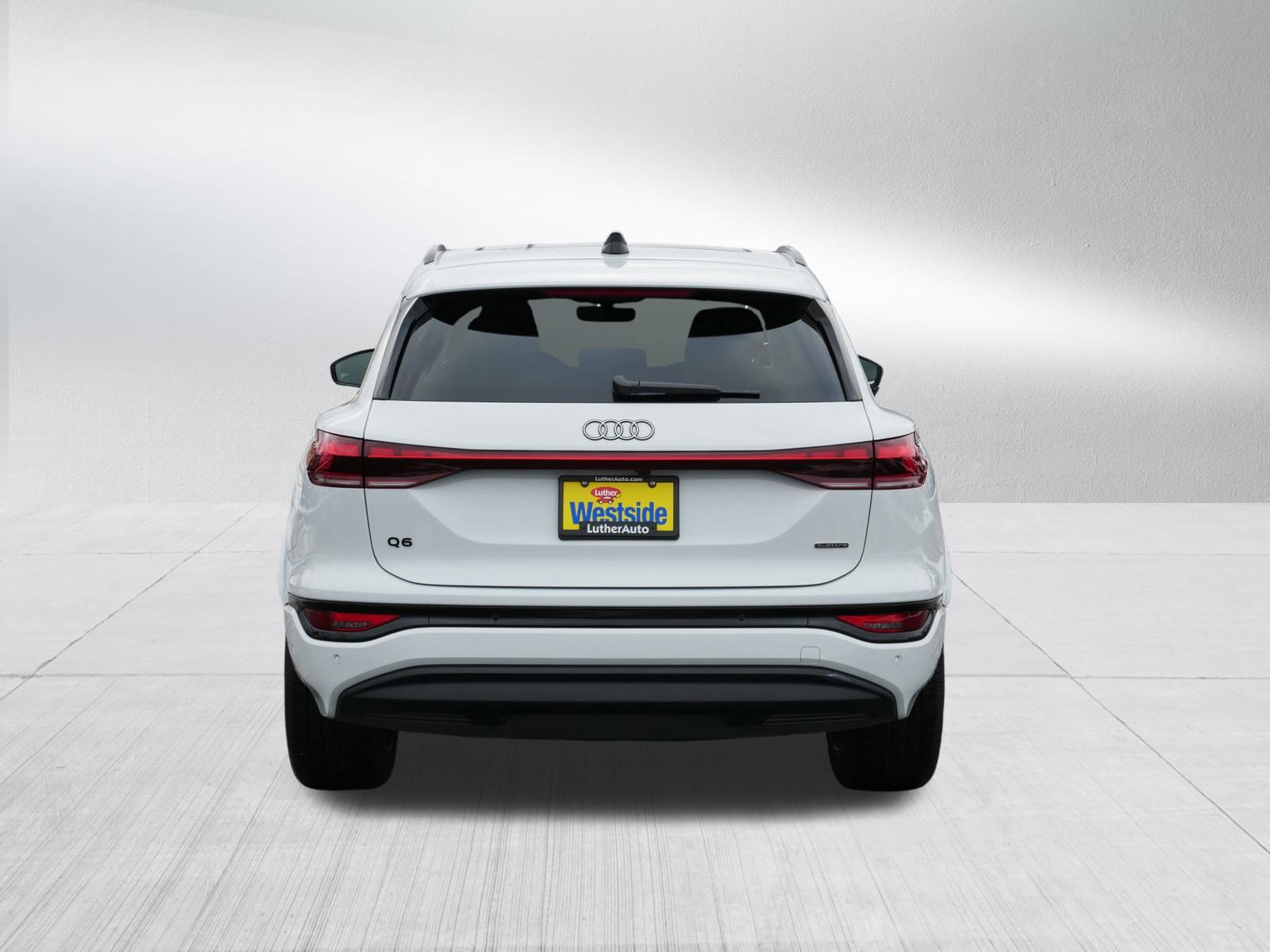 Used 2025 Audi Q6 e-tron Premium Plus w/ Premium Plus image 6