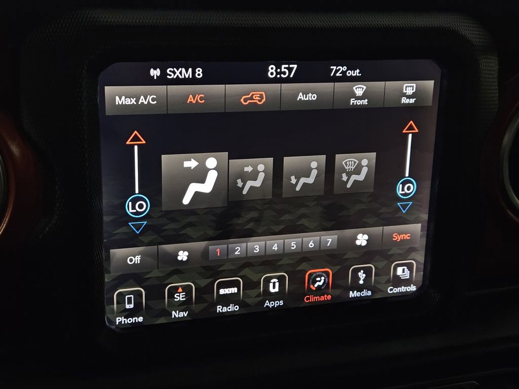 Used 2018 Jeep Wrangler Unlimited Rubicon AWD/4WD image 13