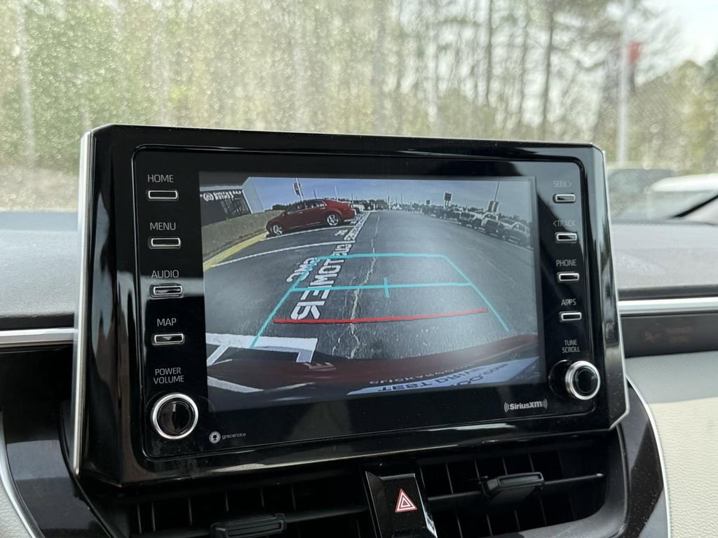 Used 2021 Toyota Corolla LE image 22