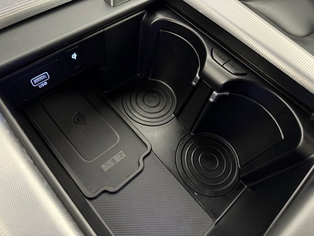 Used 2024 Hyundai Palisade Calligraphy image 36