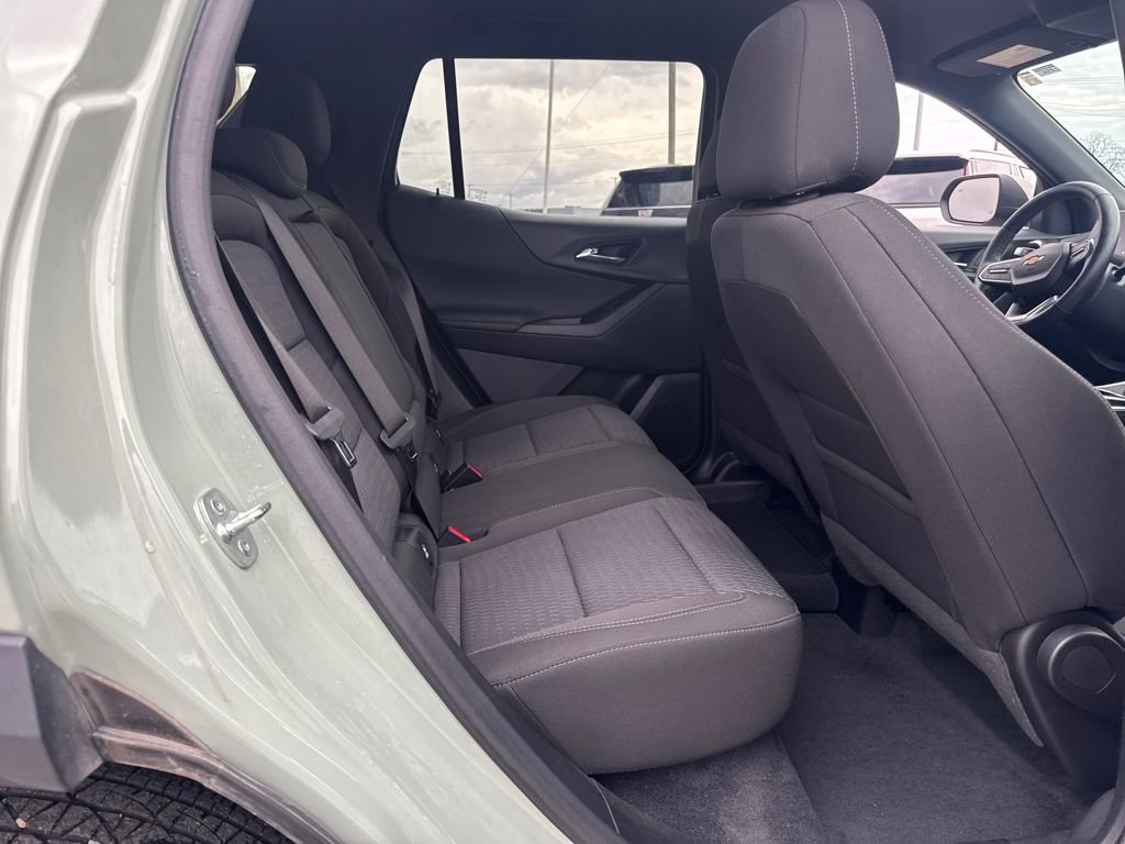 Used 2025 Chevrolet Equinox LT image 13