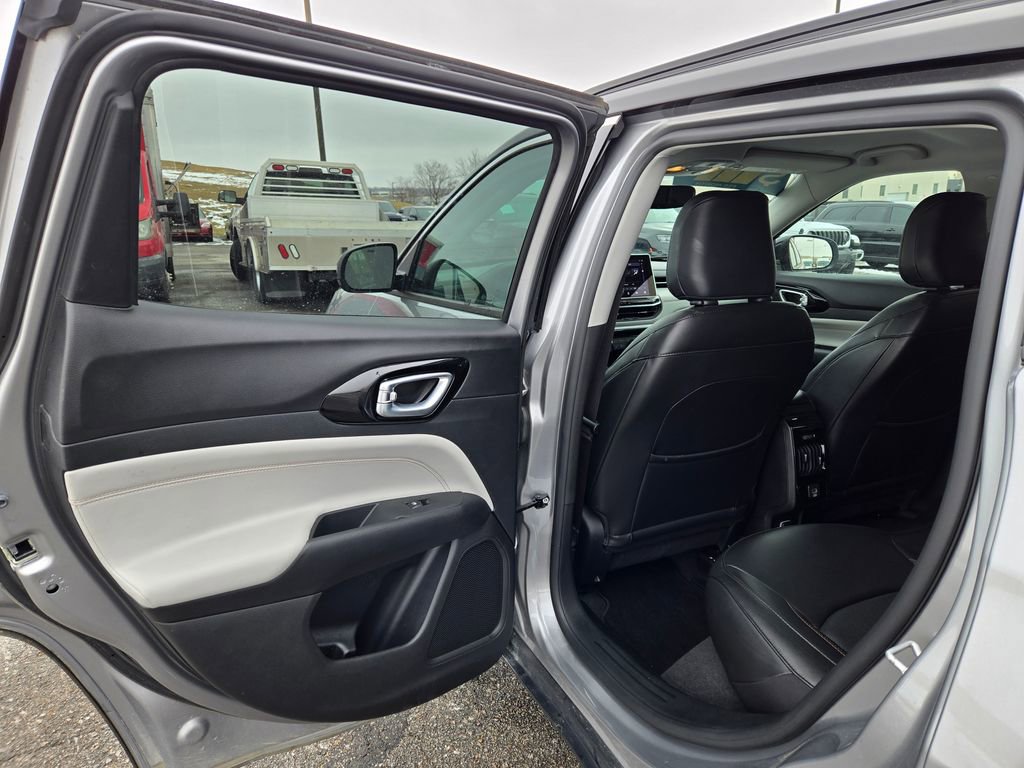 Used 2022 Jeep Compass Limited image 26