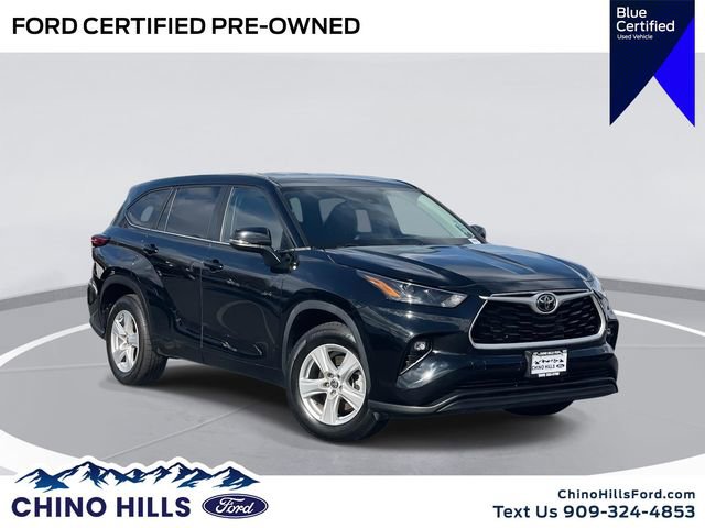 Used 2023 Toyota Highlander LE image 1