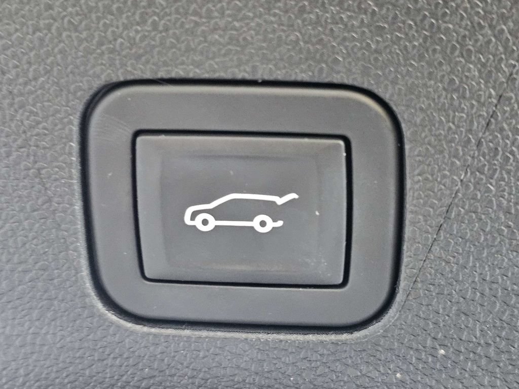 Used 2025 Cadillac Escalade V w/ LPO, Floor Liner Package AWD/4WD image 14