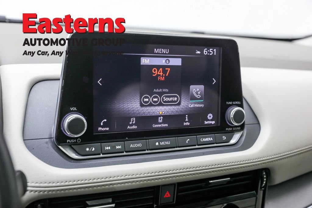 Used 2022 Nissan Rogue SV w/ SV Premium Package image 19