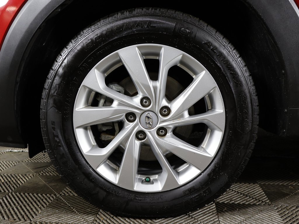 Used 2021 Hyundai Tucson Value w/ Cargo Package image 17