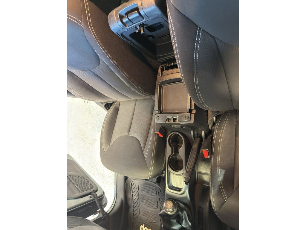 Used 2015 Jeep Wrangler Rubicon w/ Dual Top Group image 19