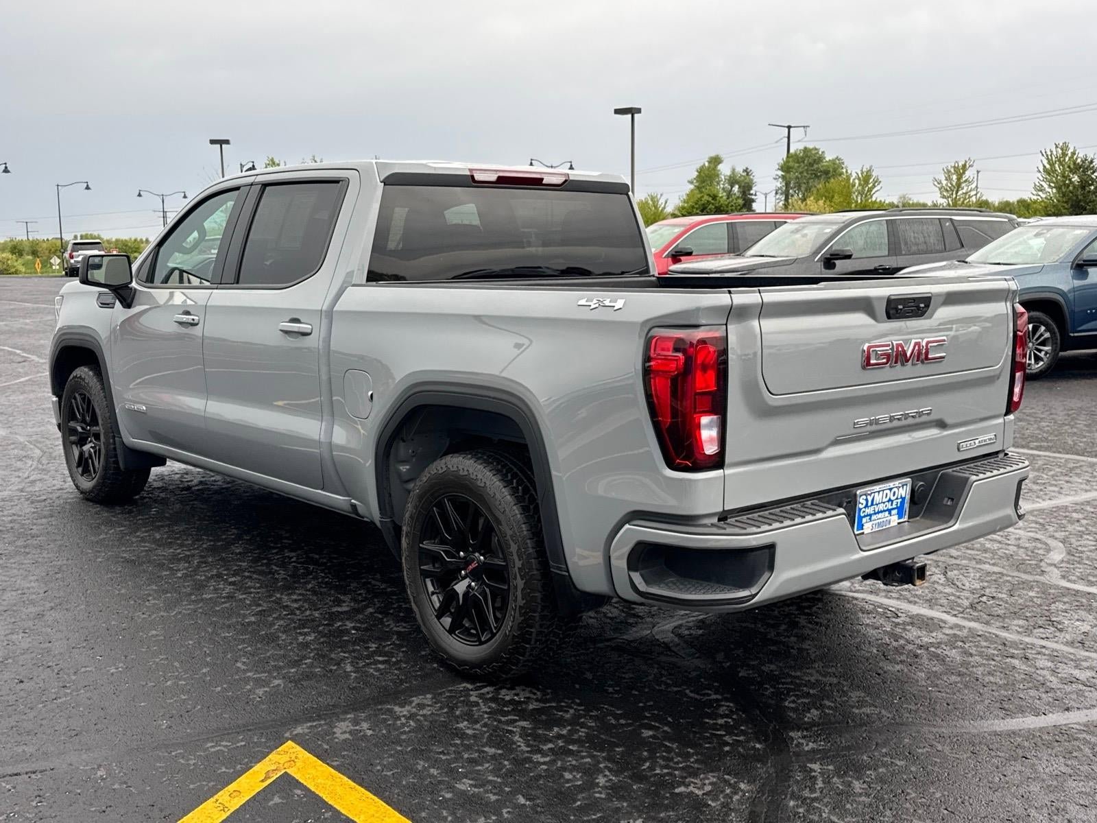Used 2024 GMC Sierra 1500 Elevation AWD/4WD image 3