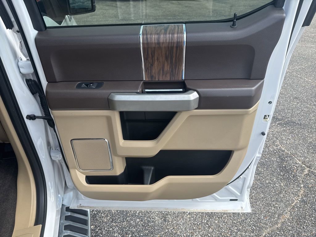 Used 2018 Ford F150 Lariat w/ Equipment Group 502A Luxury image 27