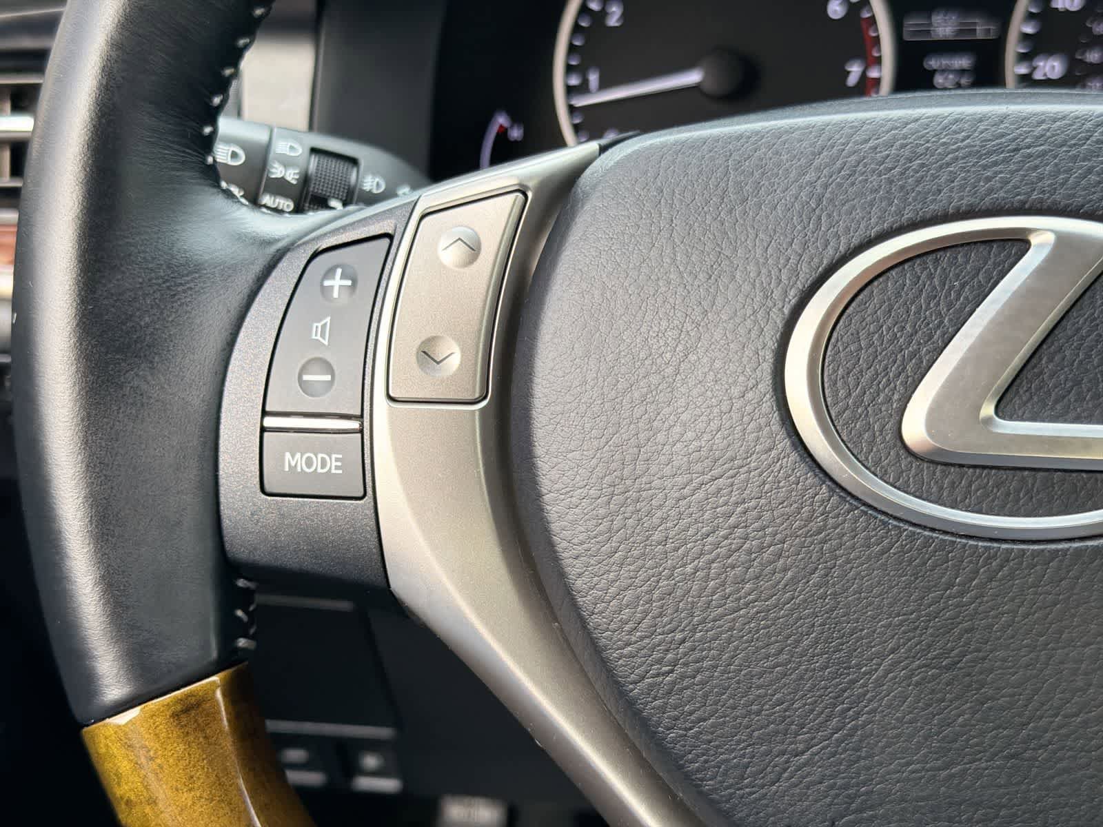 Used 2015 Lexus ES 350 w/ Premium Package FWD image 25