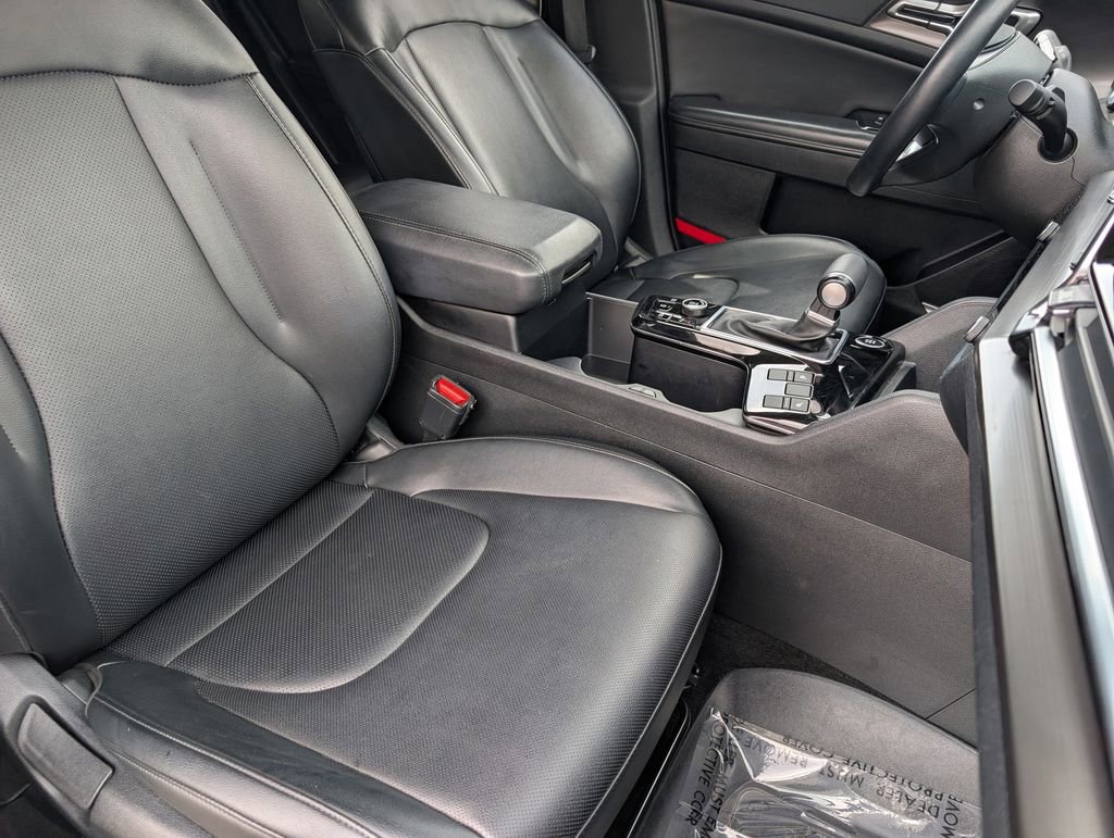 Certified 2024 Kia Sportage EX image 23